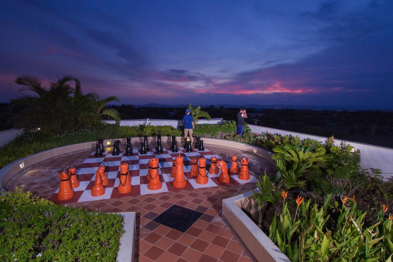 Sky View Hotel Bagan Exteriör bild