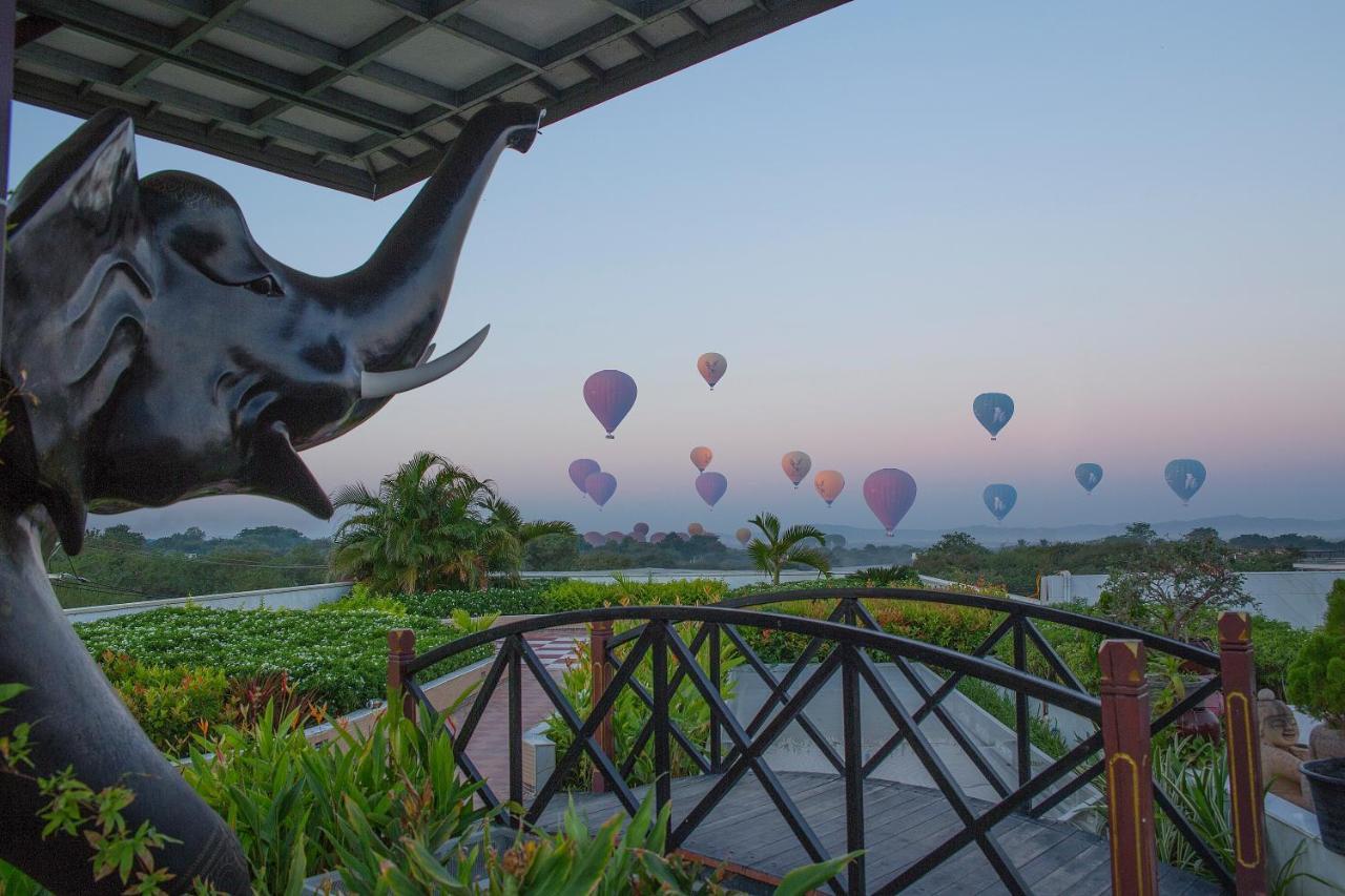 Sky View Hotel Bagan Exteriör bild